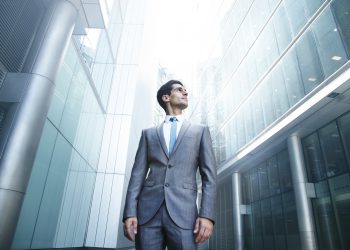 9 profissões que mais empregam e o que fazer para ter uma