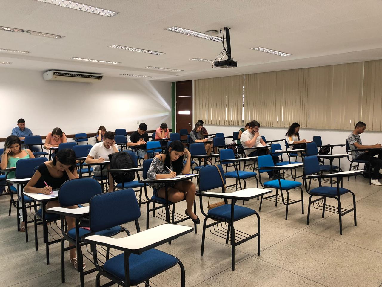 Exame de Certificação para os eixos de Negócios é realizado na Unileão