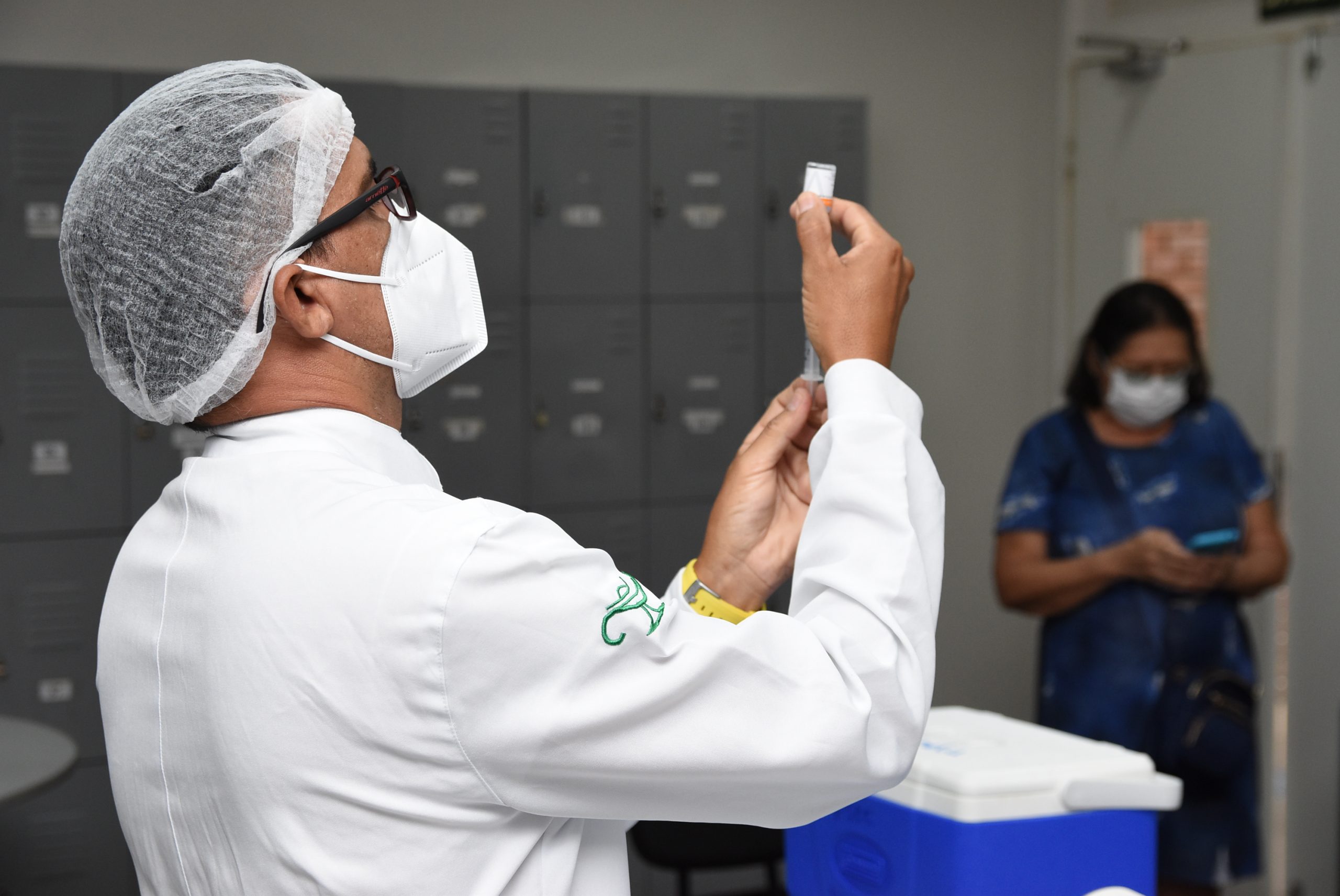 Campus Saúde da Unileão recebe idosos em ação de vacinação contra a covid-19