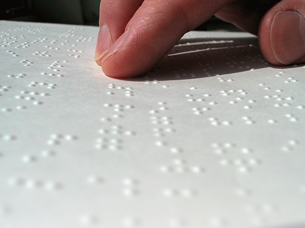 Dia Nacional do Sistema Braille conscientiza população brasileira sobre a importância da inclusão de pessoas cegas ou com pouca visão