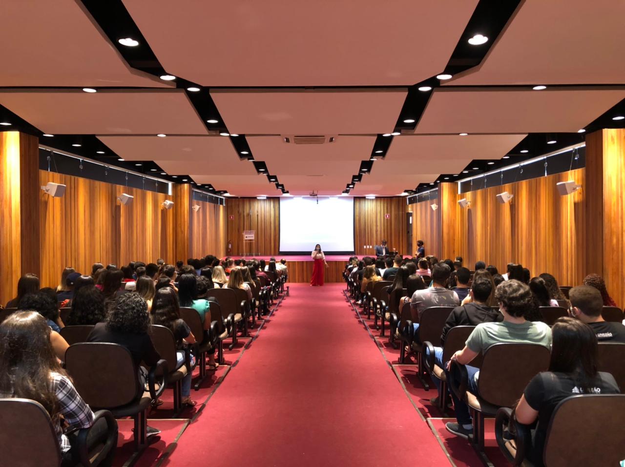 Curso de Direito da Unileão promove palestra sobre os desafios da Magistratura