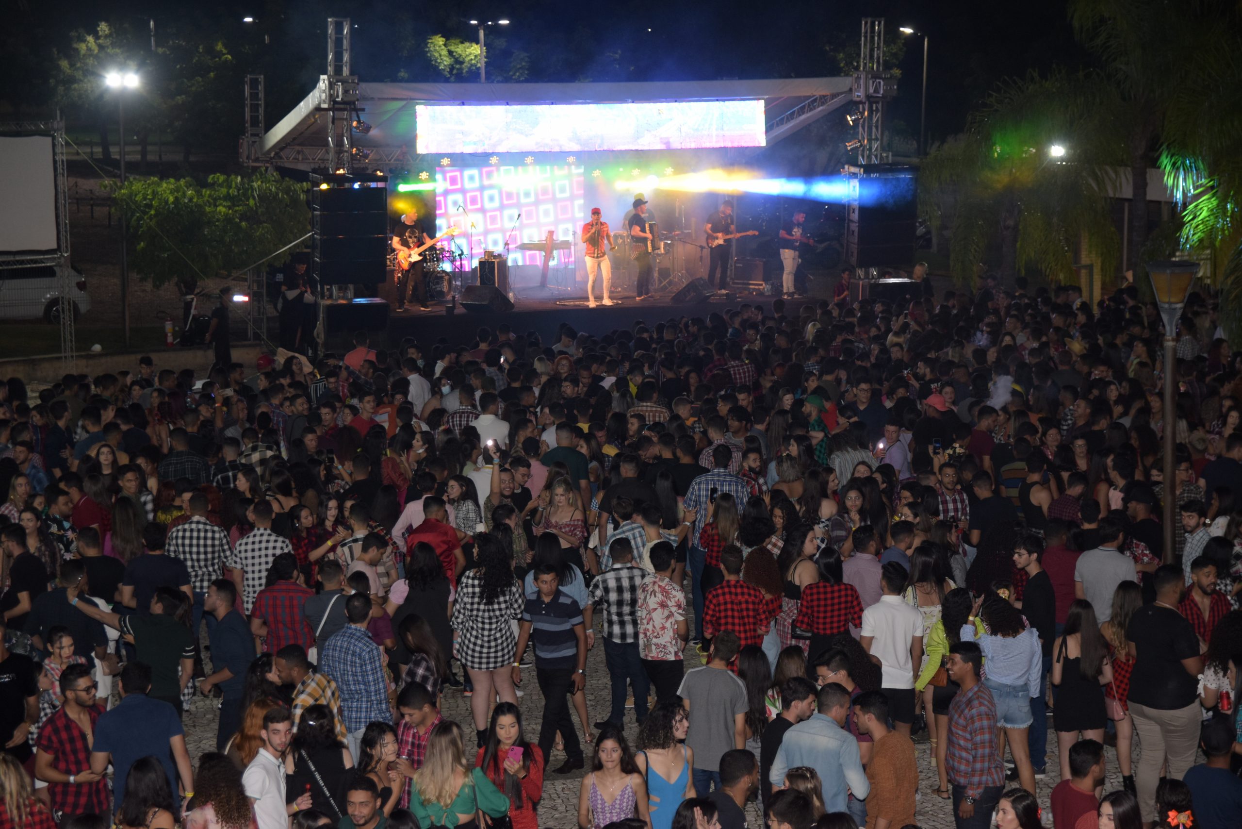 Comunidade acadêmica da Unileão celebra o São João no Junileão 2022