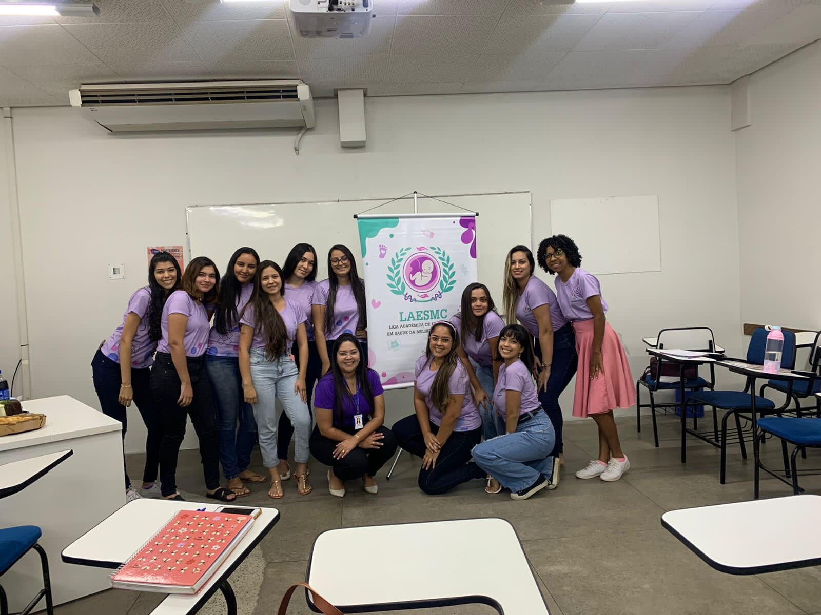 Liga Acadêmica de Enfermagem em Saúde da Mulher e da Criança realiza oficina sobre assistência de enfermagem na amamentação