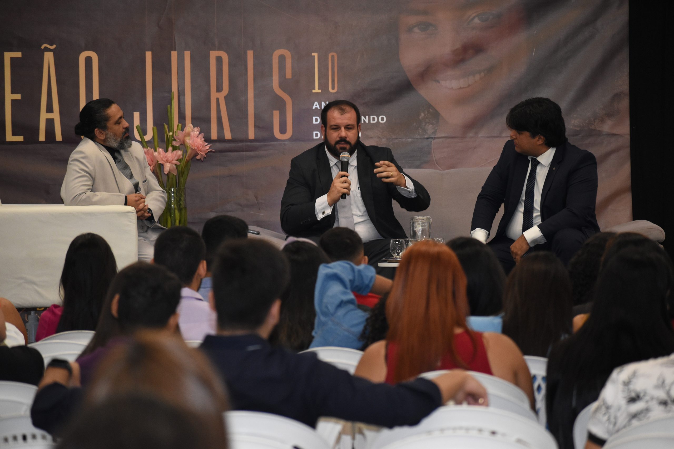 Curso de Direito da Unileão realiza o 10° Leão Juris e celebra seus 10 anos de existência
