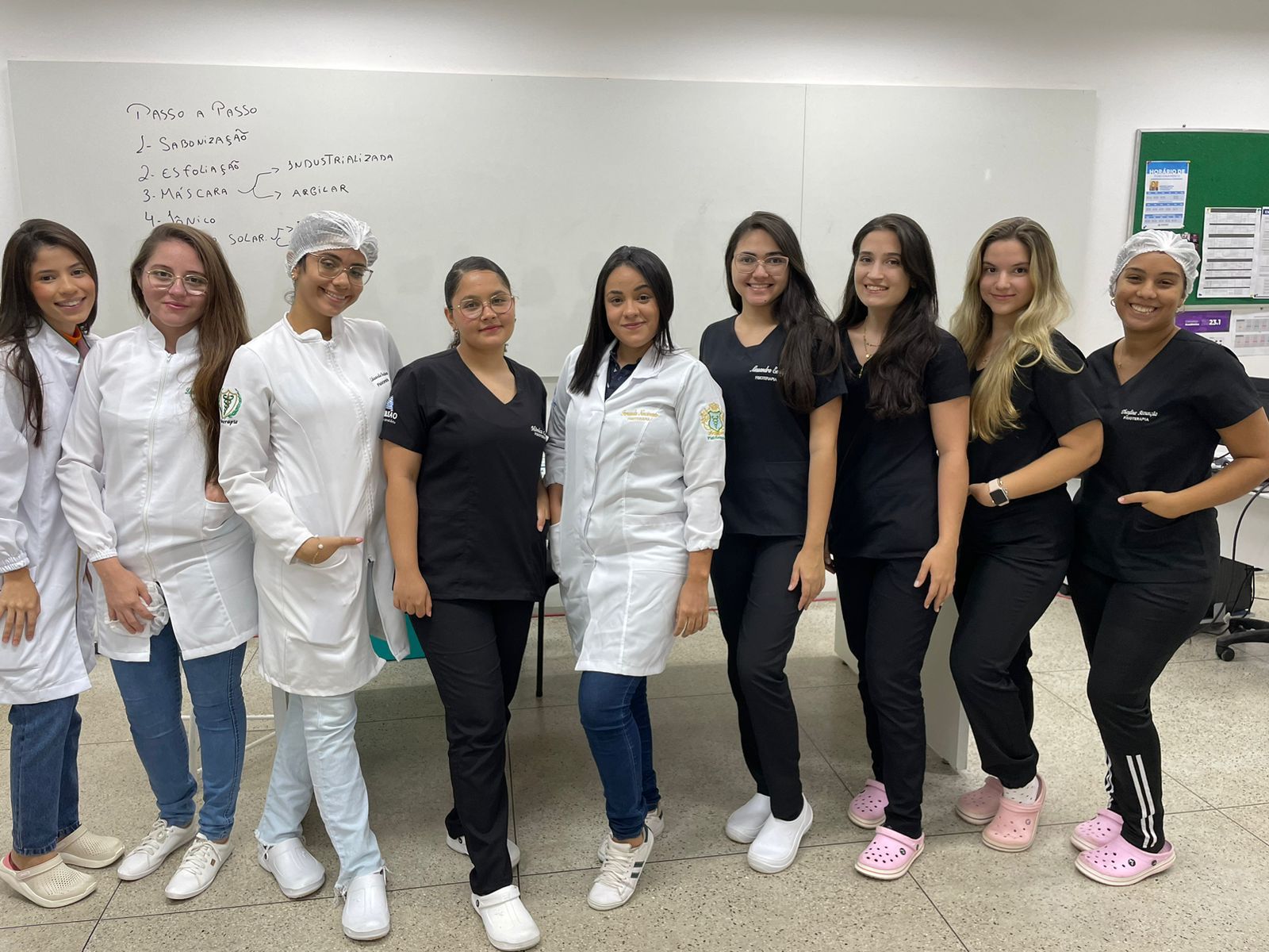 Ligas Acadêmicas LAFIRC e LADEF realizam ação comemorativa da Semana da Mulher na Unileão