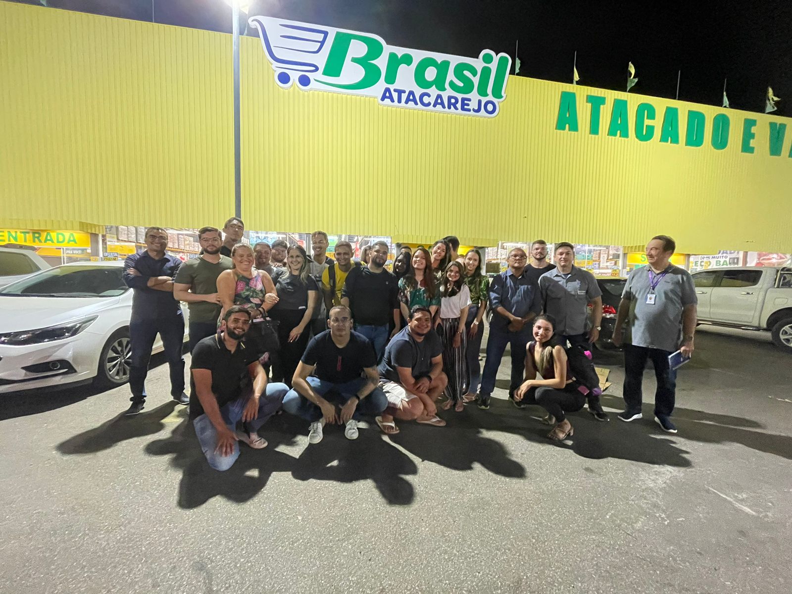 Curso de Administração da Unileão realiza visita técnica ao supermercado Brasil Atacarejo