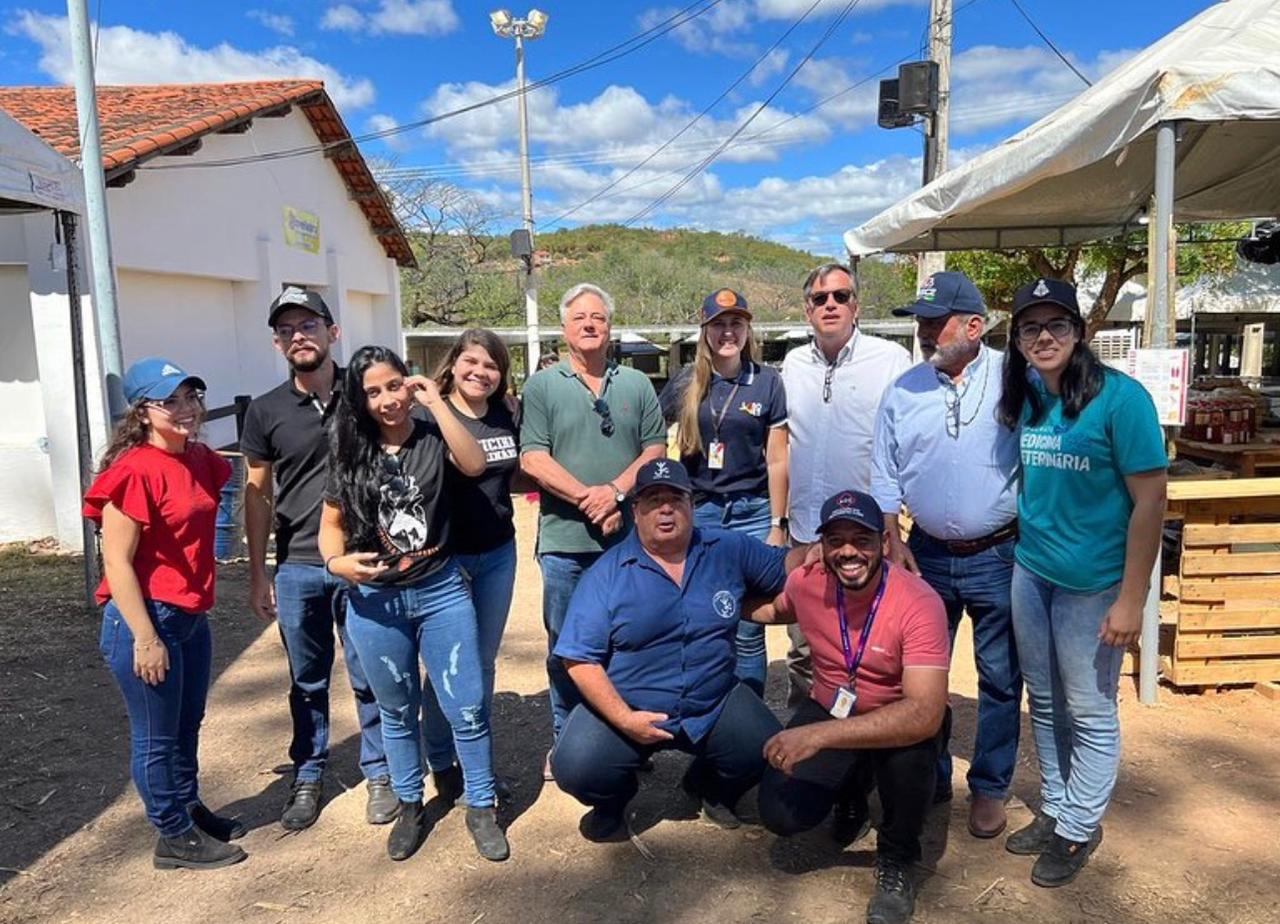 Curso de Medicina Veterinária realiza estágio supervisionado na Expocrato 2023
