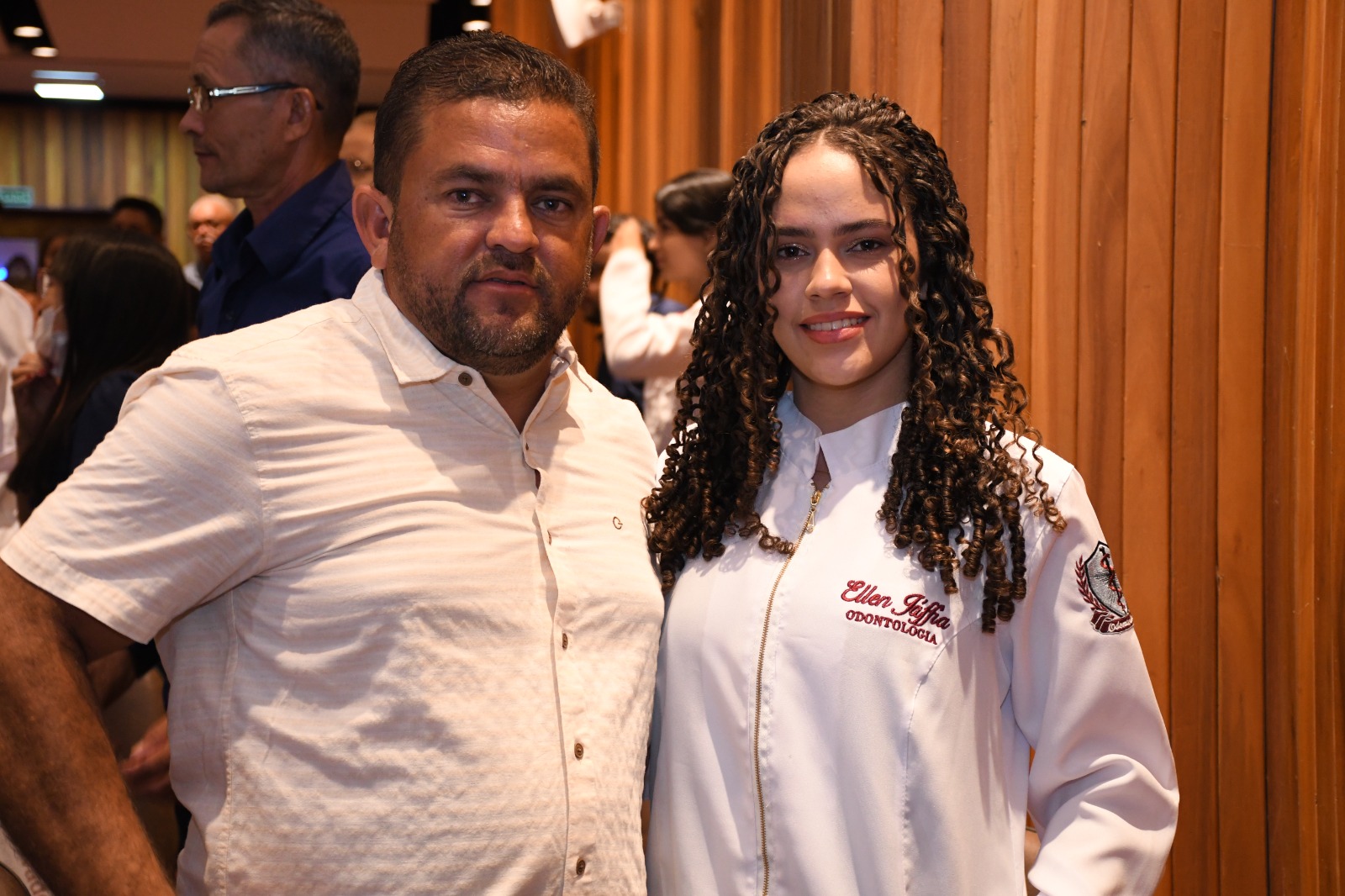 Cerimônia do Jaleco marca o início da trajetória dos ingressantes de Odontologia no semestre 2024.2