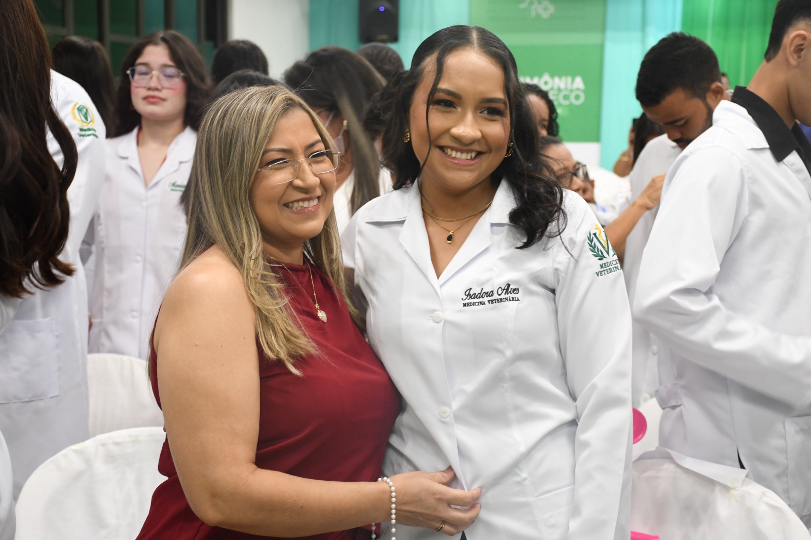 Vestindo o futuro: cerimônia do jaleco emociona estudantes de Medicina Veterinária da Unileão