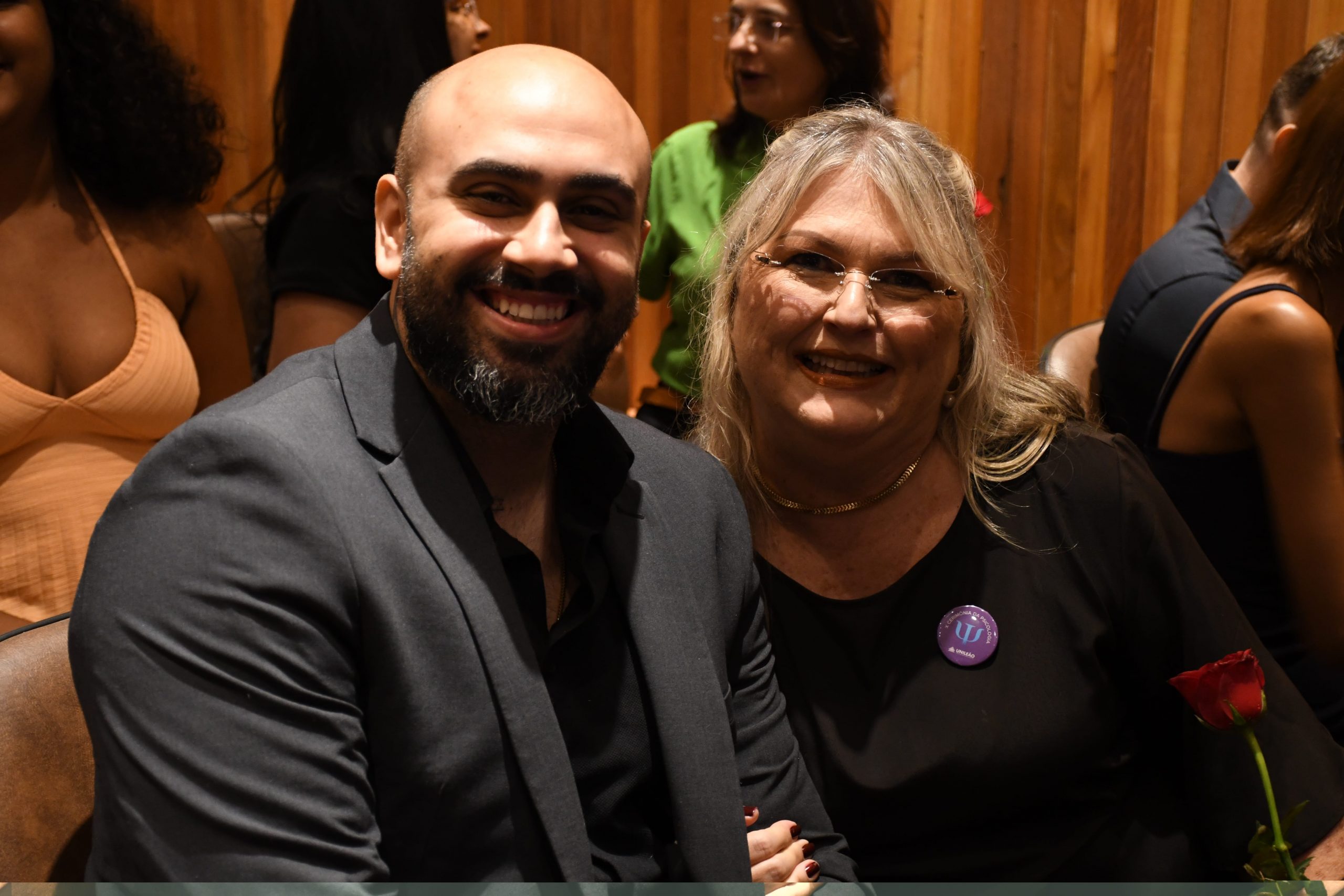 Cerimônia da Psicologia da Unileão celebra novos ciclos e destaca formanda de 63 anos