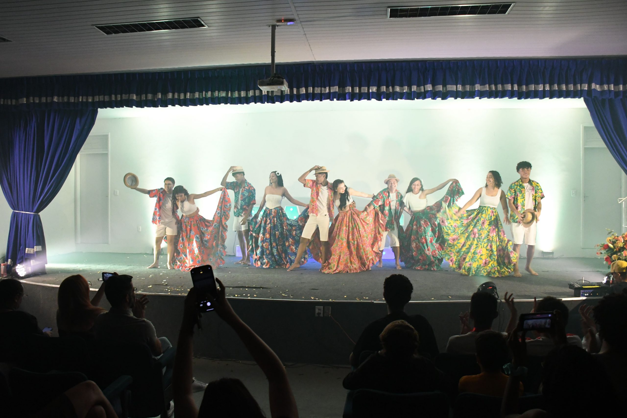 Mostra de Danças celebra ritmos e fortalece formação dos futuros profissionais de Educação Física