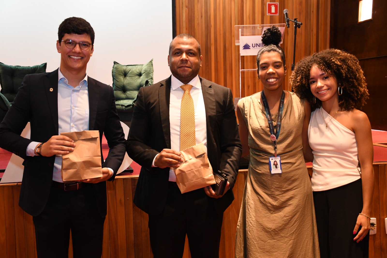 Unileão promove II Seminário Democracia e Equidade Racial com debates sobre reparação histórica e justiça social